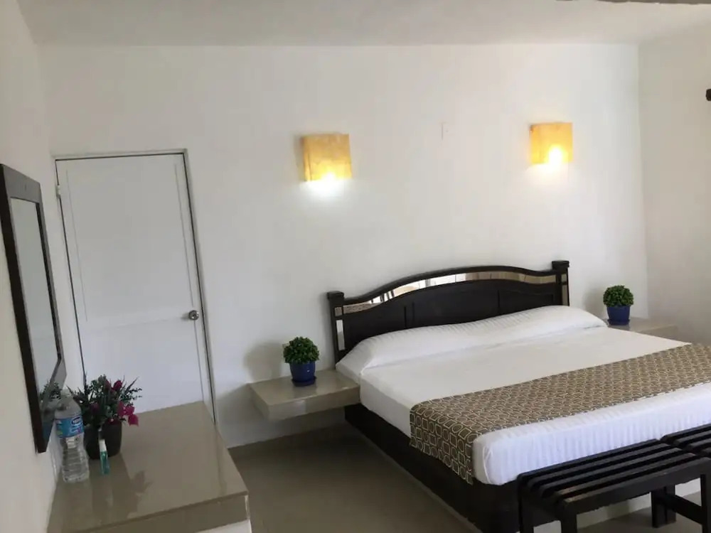 Hotel Arista Bugambilias