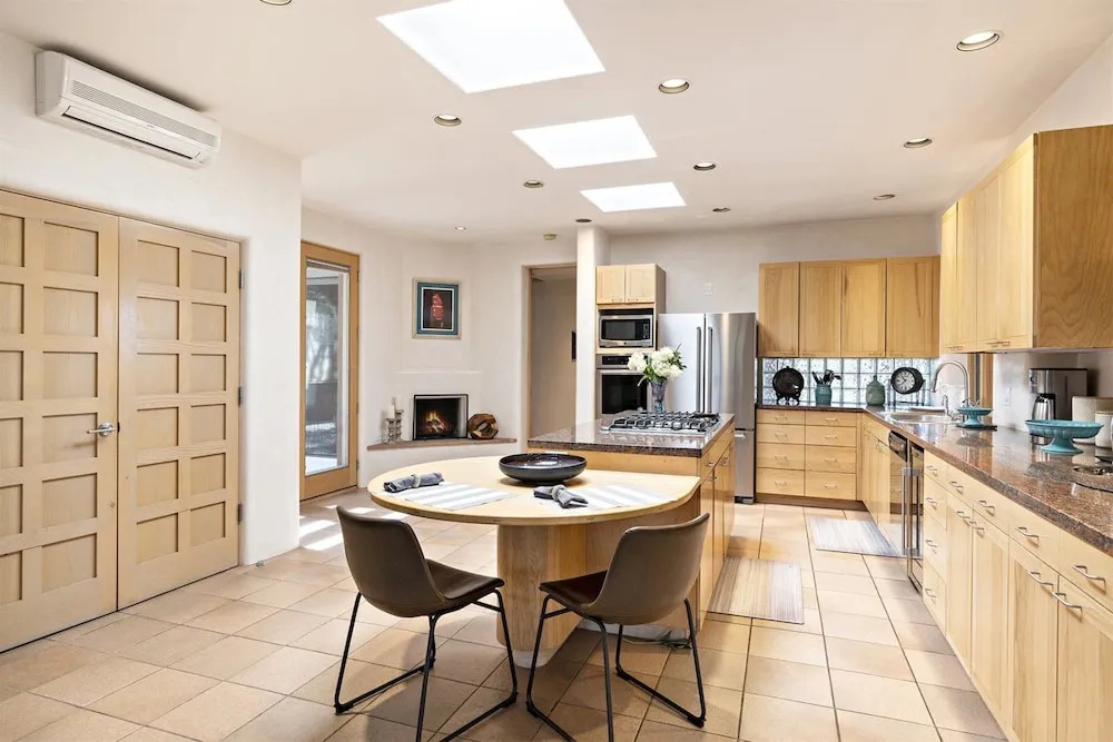 Enchantment - Stunning Views, Fantastic Outdoor Spaces, Four Fireplaces