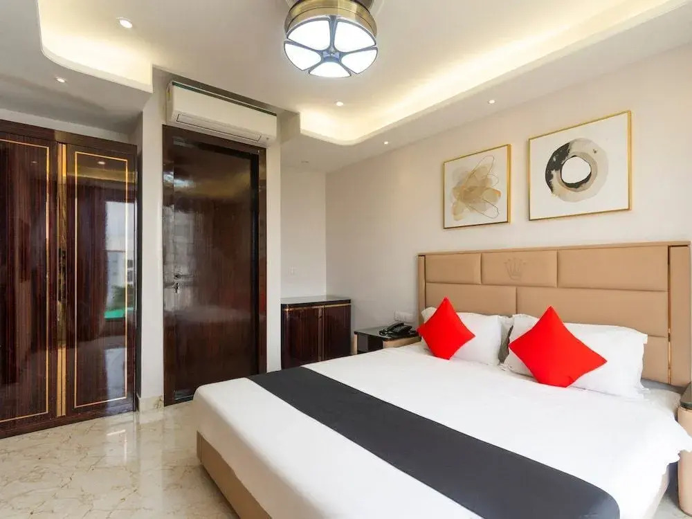Krish Residency by OYO Rooms