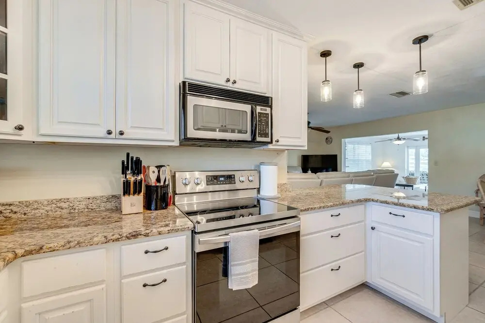 Fishing Dock & Grill: Pet-friendly North Port Home