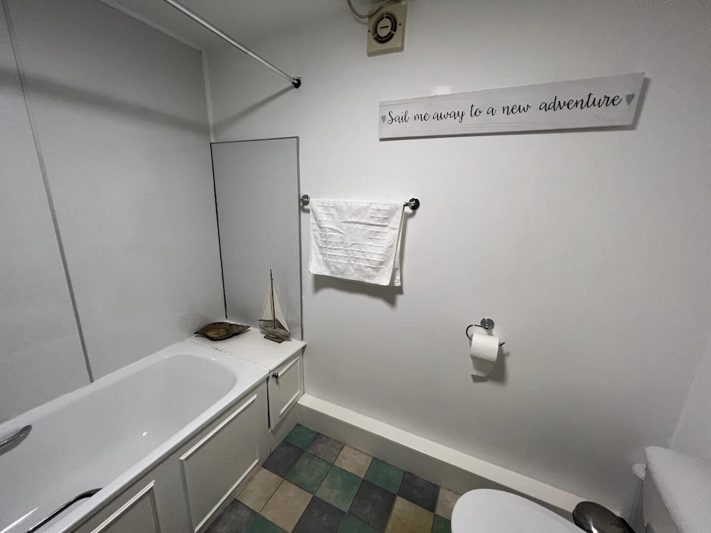 Anchor Hotel