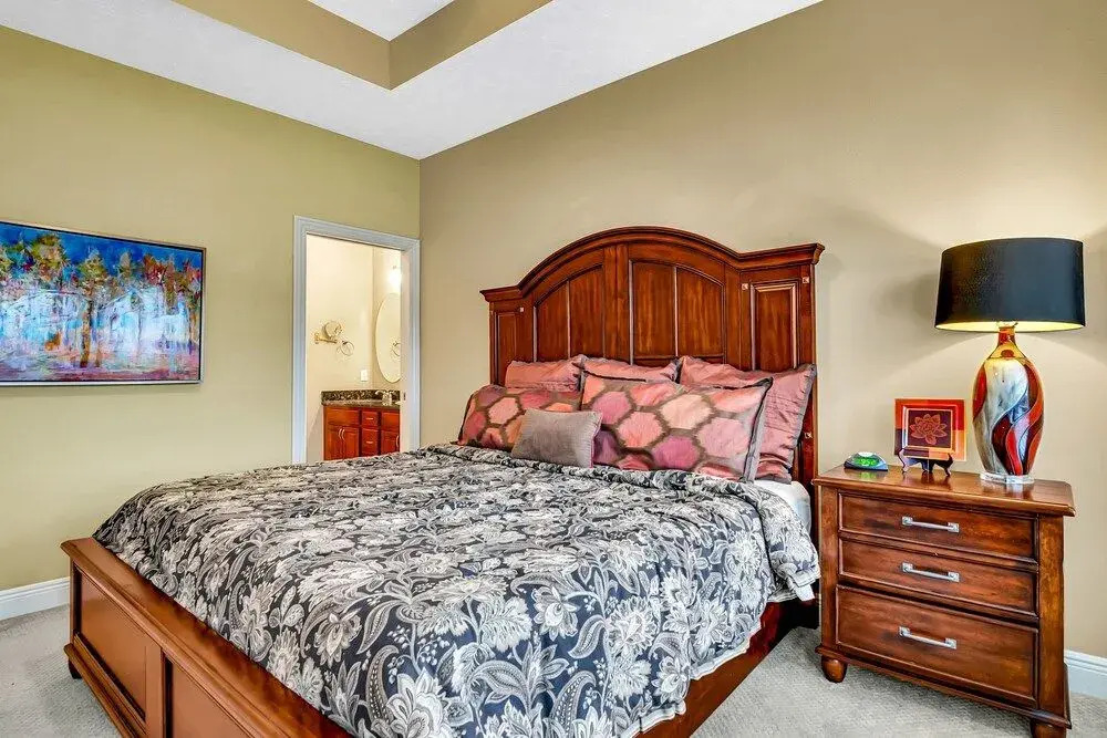 Vista - Sleeps 6-10 4 Bedroom Villa by RedAwning