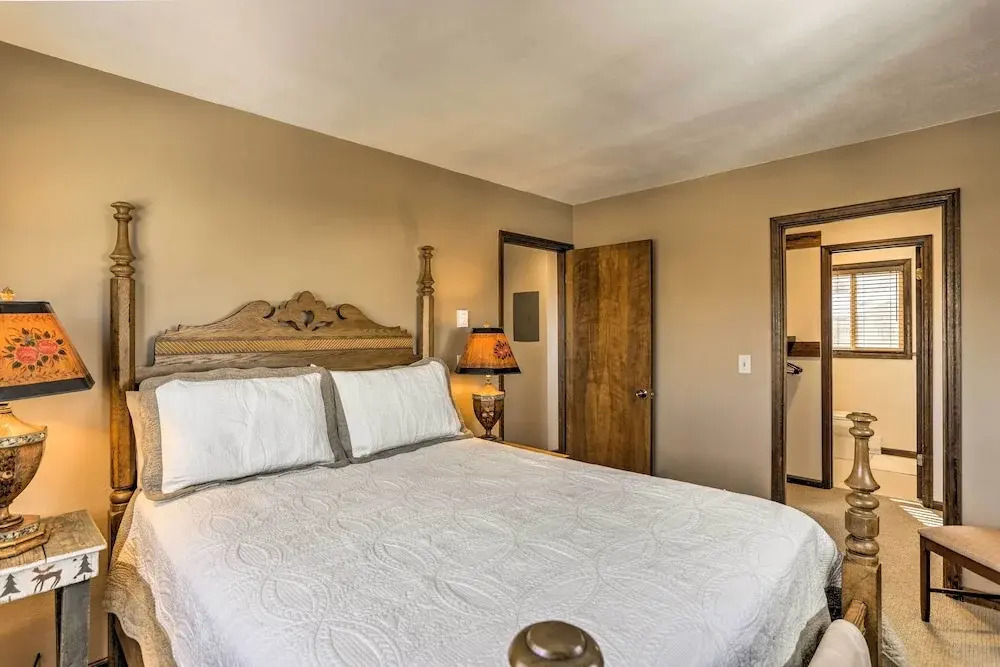 Steamboat Sanctuary w/ Free Shuttle - 1 Mi to Ski