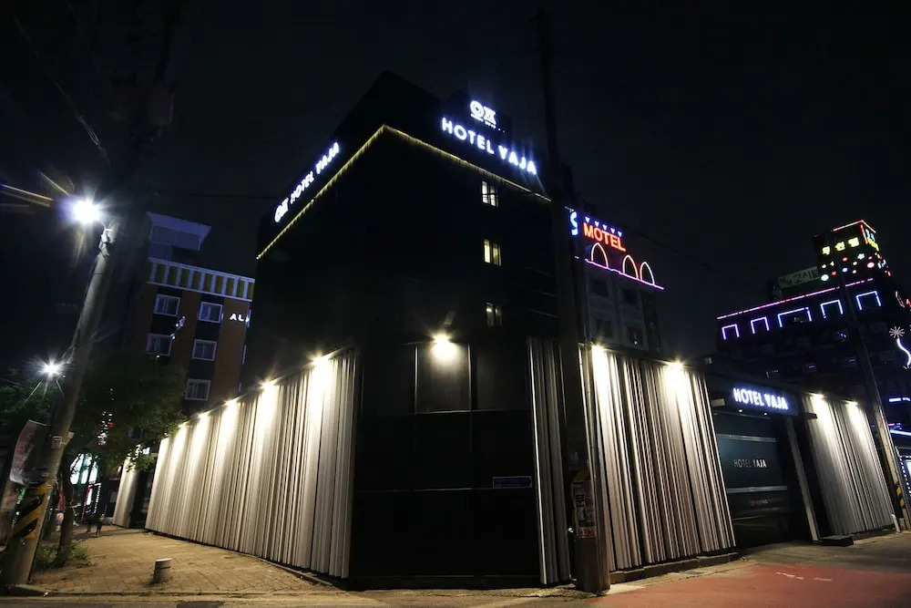 Hotel YAJA Gwangju Hanam branch