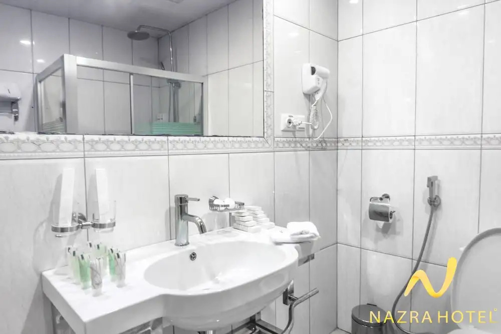Nazra Hotel