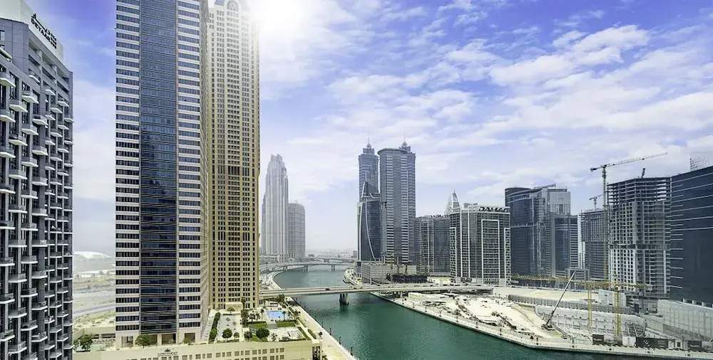 LUX  The West Wharf Canal View Suite