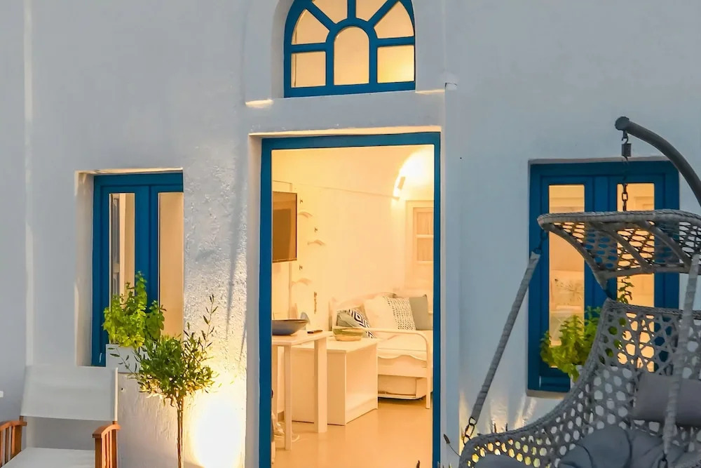 Castelia Villa Akrotiri