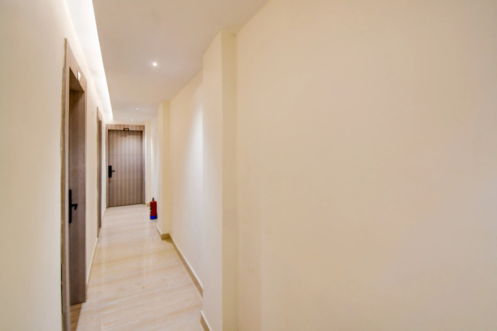 Super Townhouse Bairhana Road Prayagraj