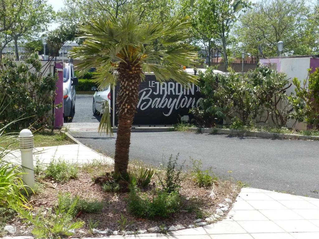 Le Jardin de Babylone Résidence Festive & Naturiste "réservé aux couples uniquement"