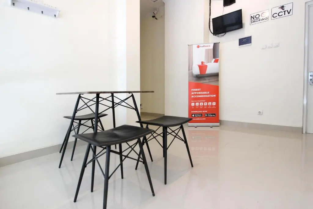 RedDoorz near Jogja City Mall 3