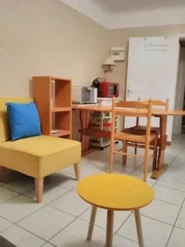 Beaucaire studio