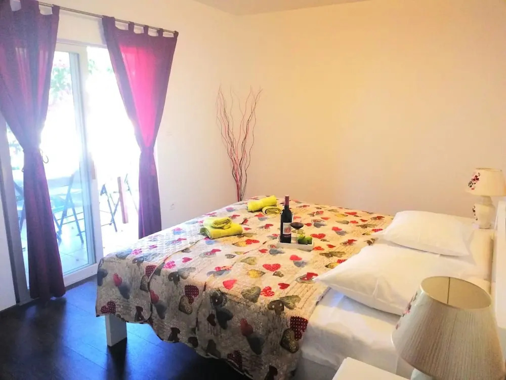 Apartments Rogac