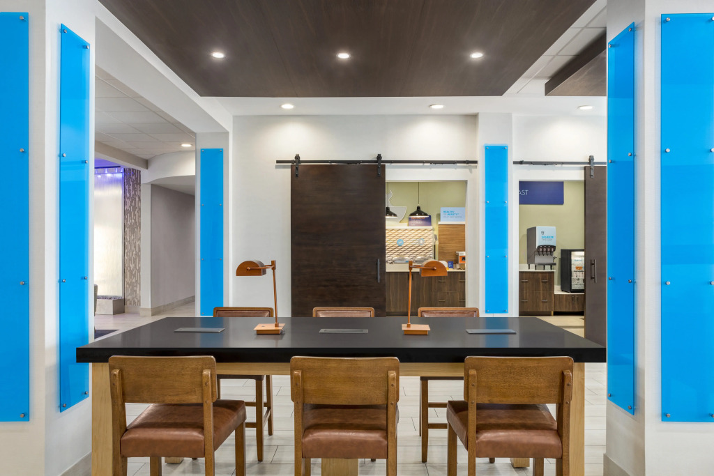 Holiday Inn Express Hotel & Suites Waycross by IHG