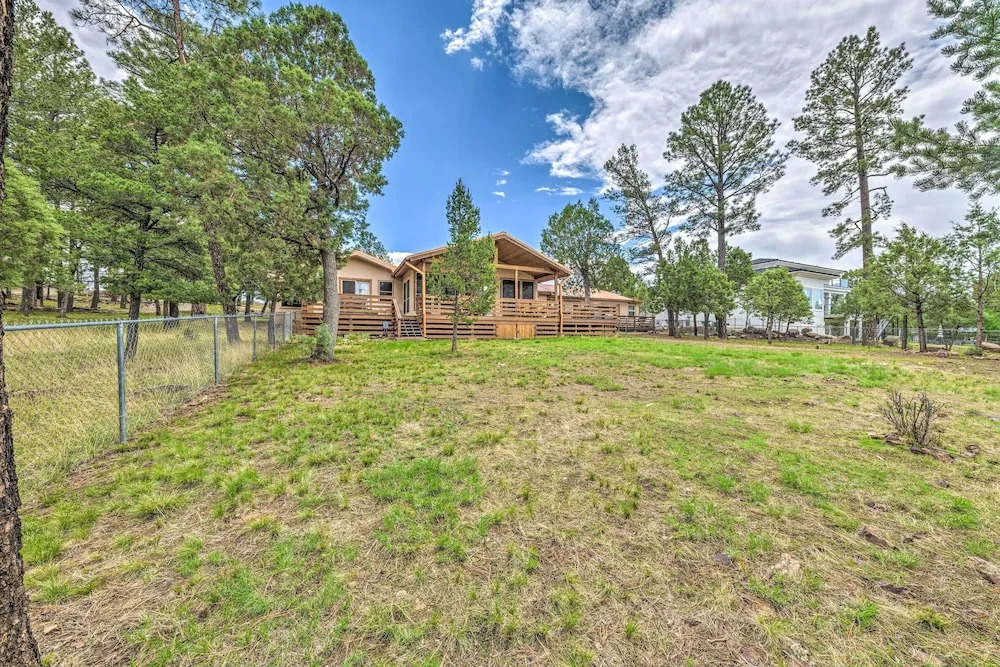 Spacious Ruidoso Home w/ Hot Tub & Fireplaces