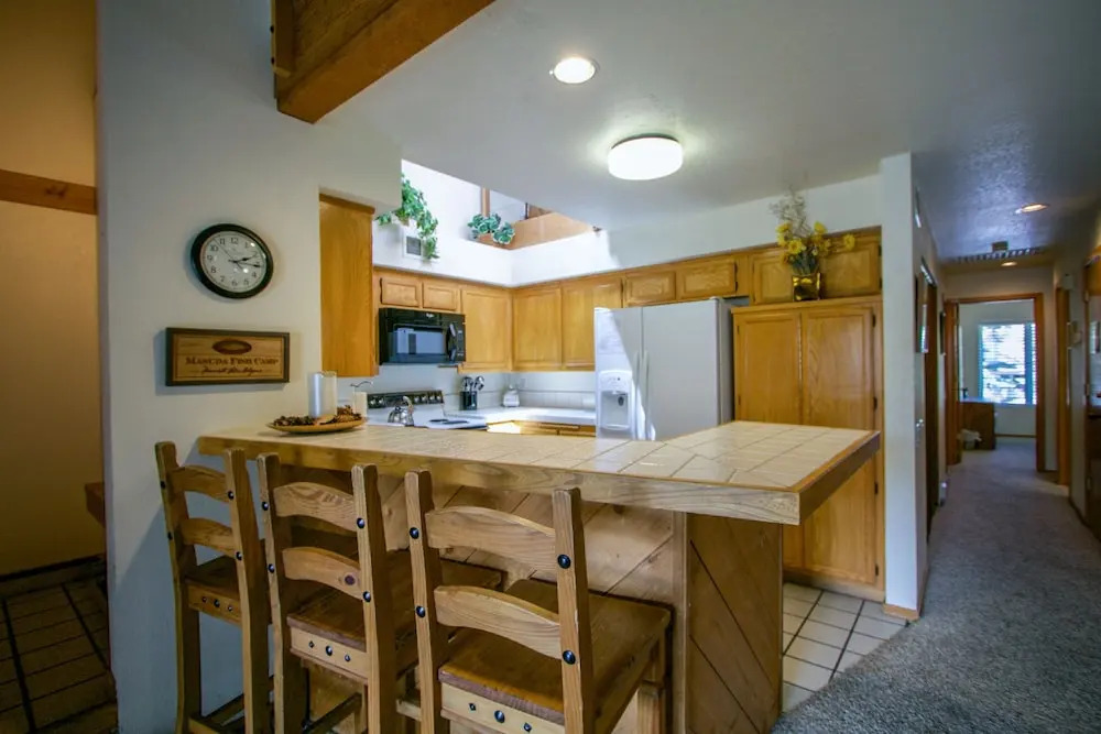 Snowcreek 626 2 Bedrooms 2 Bathrooms Condo