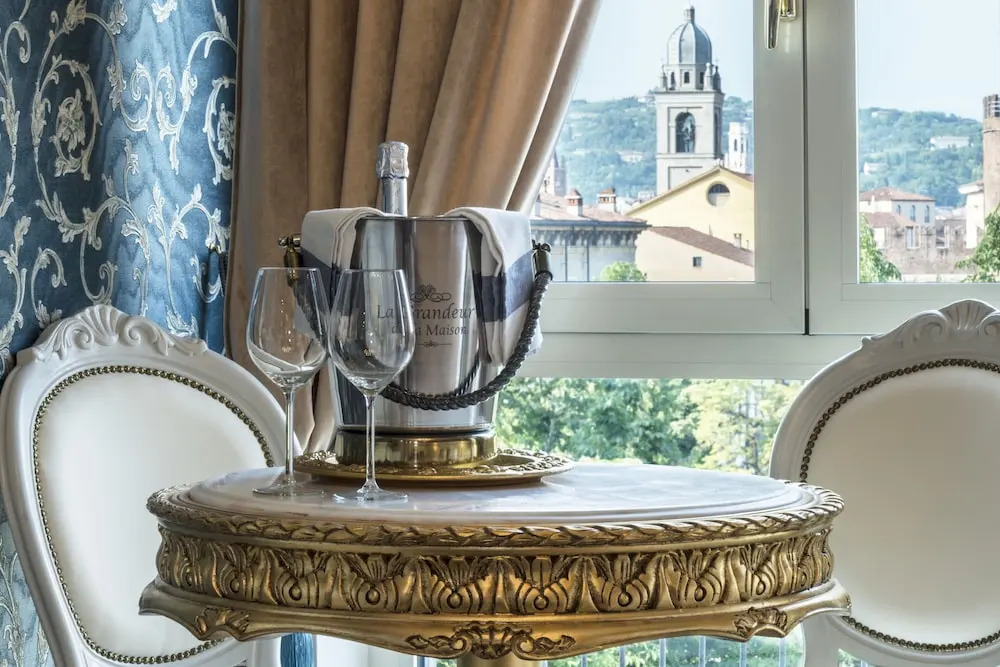 Royal Olympus Verona