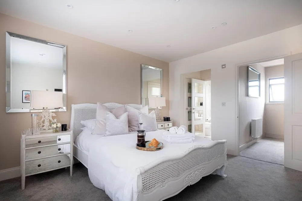 Contemporary Luxury Town House Cheltenham