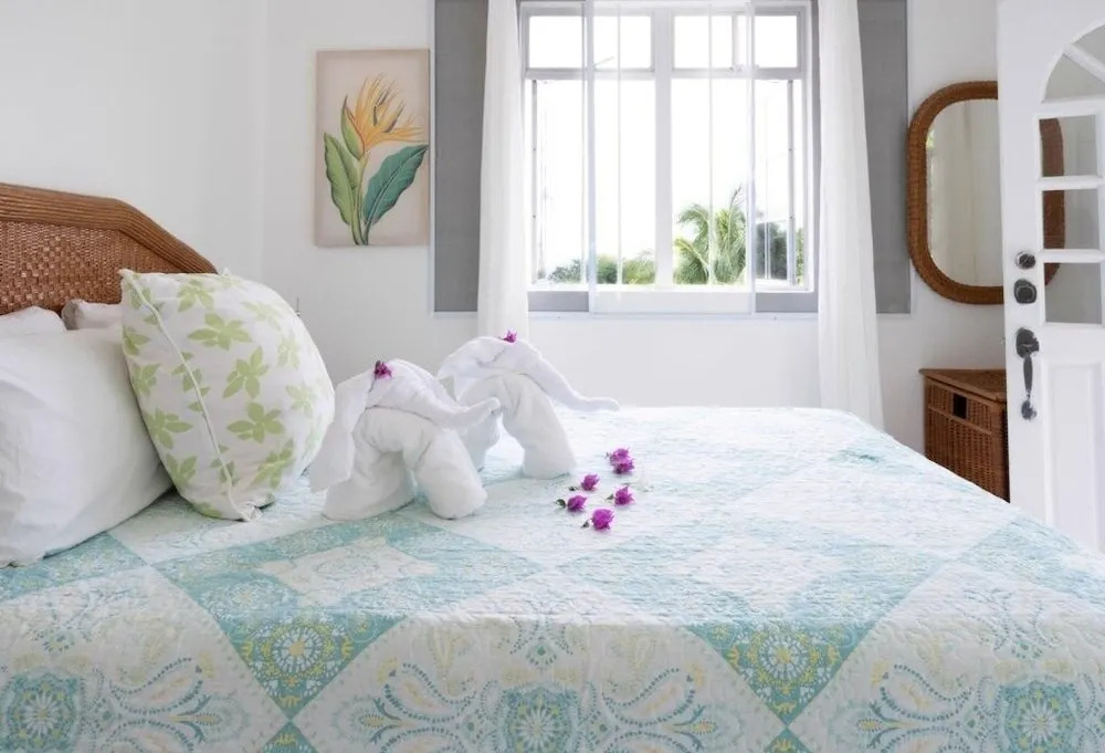 Two Bedroom Villa with Private Pool Near to Beaches - Date House 2 Villa by RedAwning