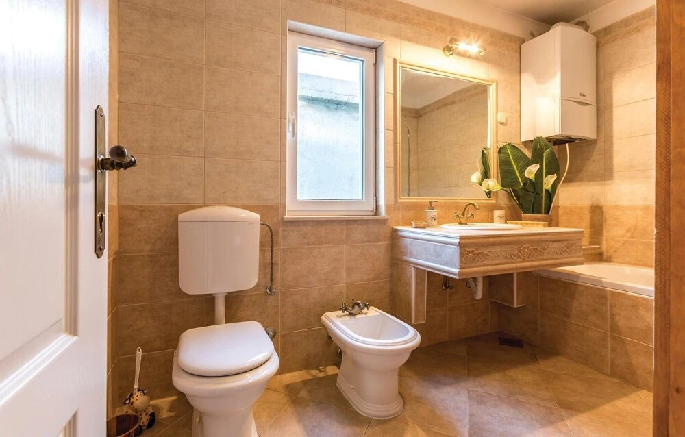 Four-Bedroom Holiday Home In Kastel Novi