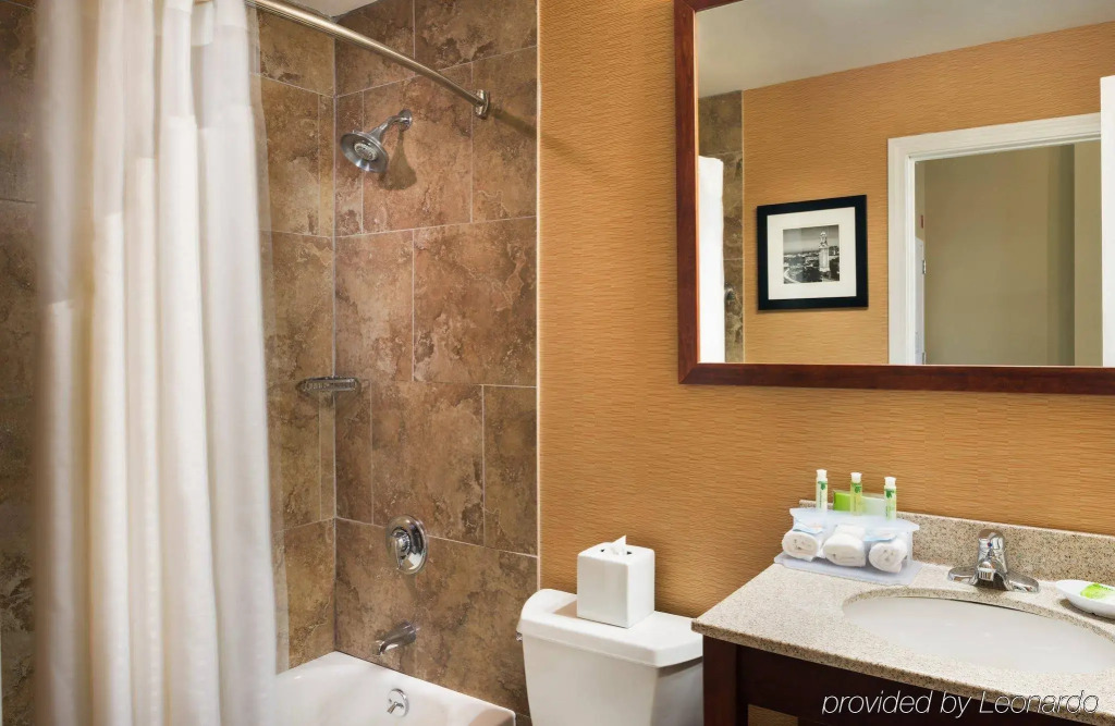 Hotel Indigo Boston Garden by IHG