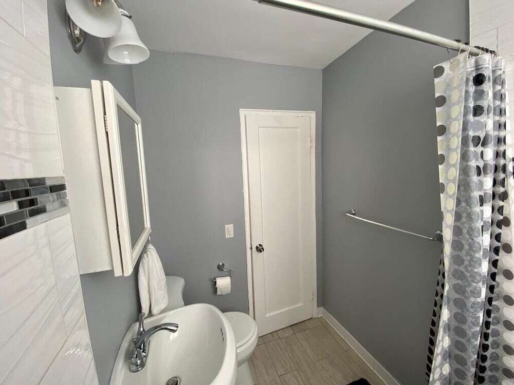Miami Beach Versatile Plus Apartment