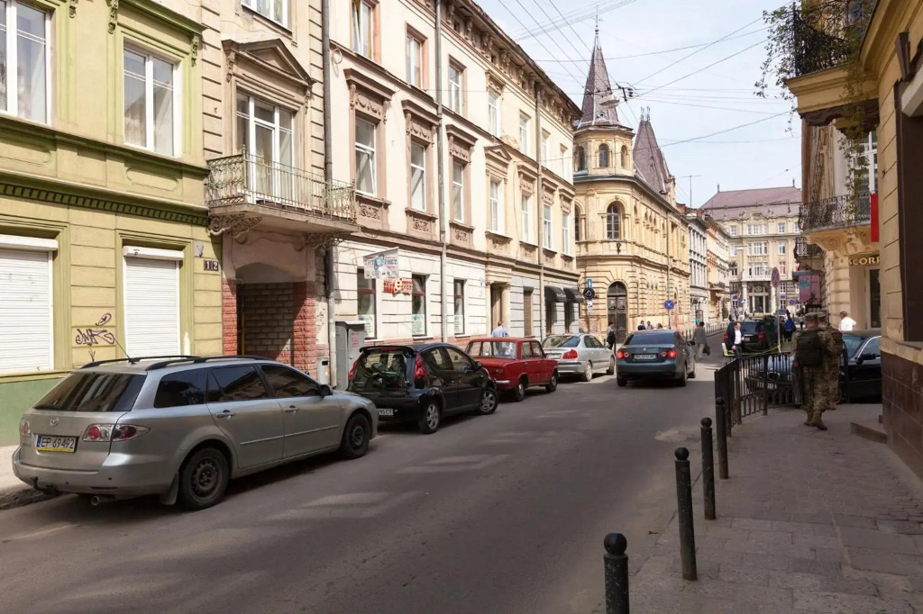 Apartment on Dudayeva 17