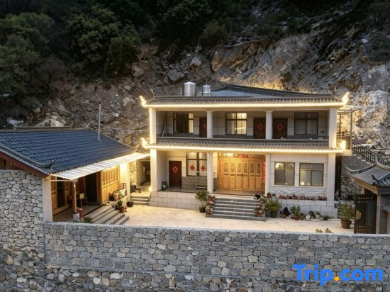 Shili Qingshan Guesthouse