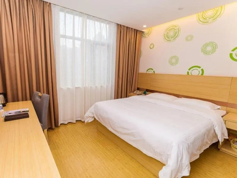 GreenTree Inn Yichang Wanda Binjiang