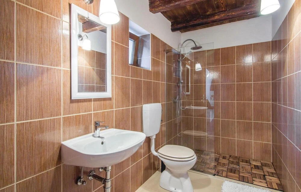 Nice Home in Porec With 2 Bedrooms, Internet and Outdoor Swimming Pool