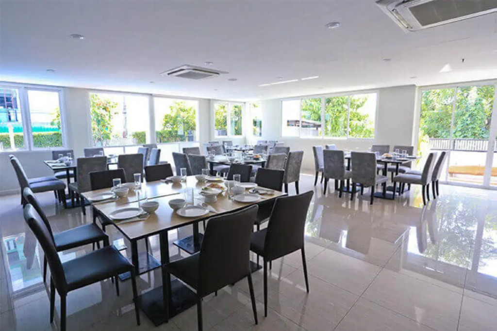 Crystal Suites Suvarnbhumi Airport