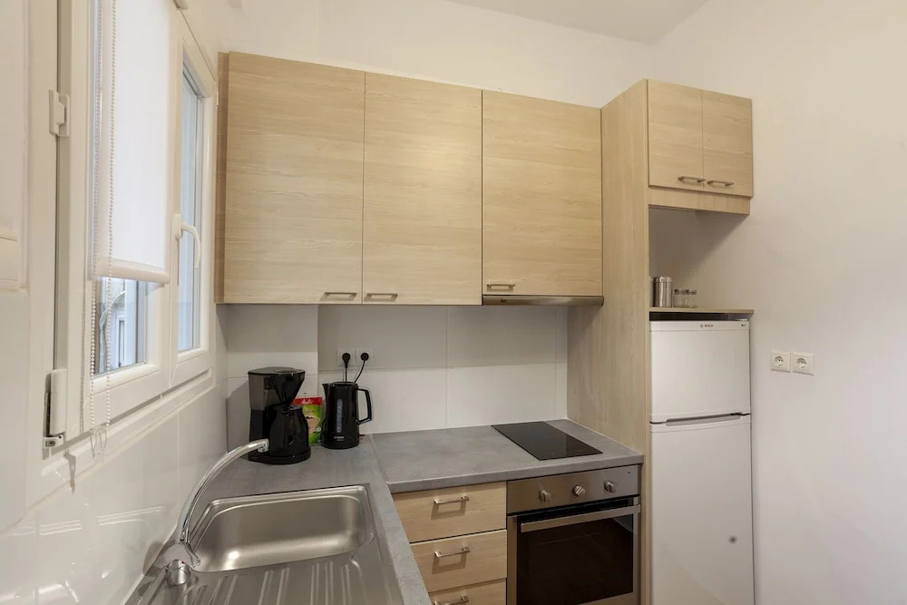 Athenian Fine Flat for 4