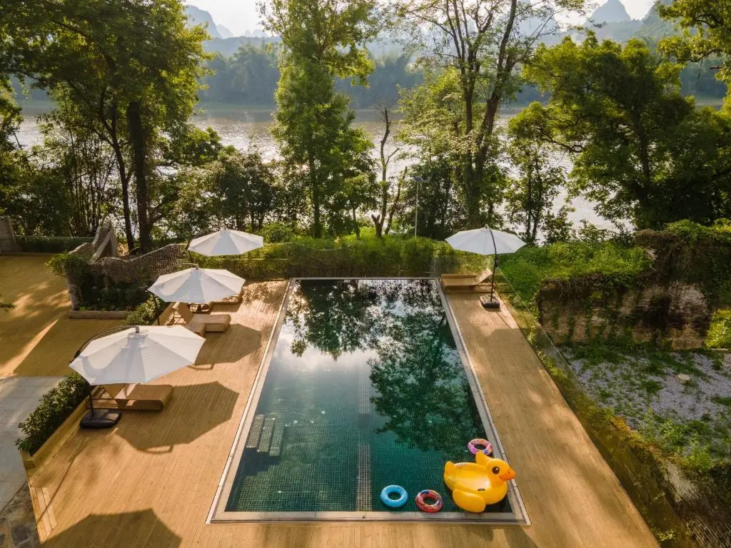 Yangshuo River Lodge Hotel--English speaking team&Swimming pool&Activties organized&Free pick up from Airport or TS over 3 nights