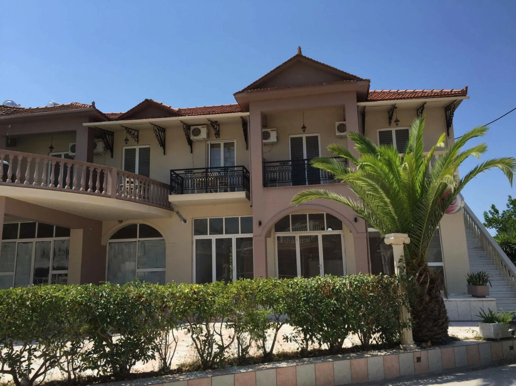 Zante Flower Studios & Apartments