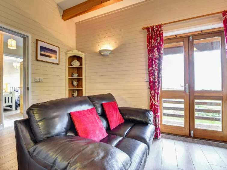 Holiday Home Uwch y Castell