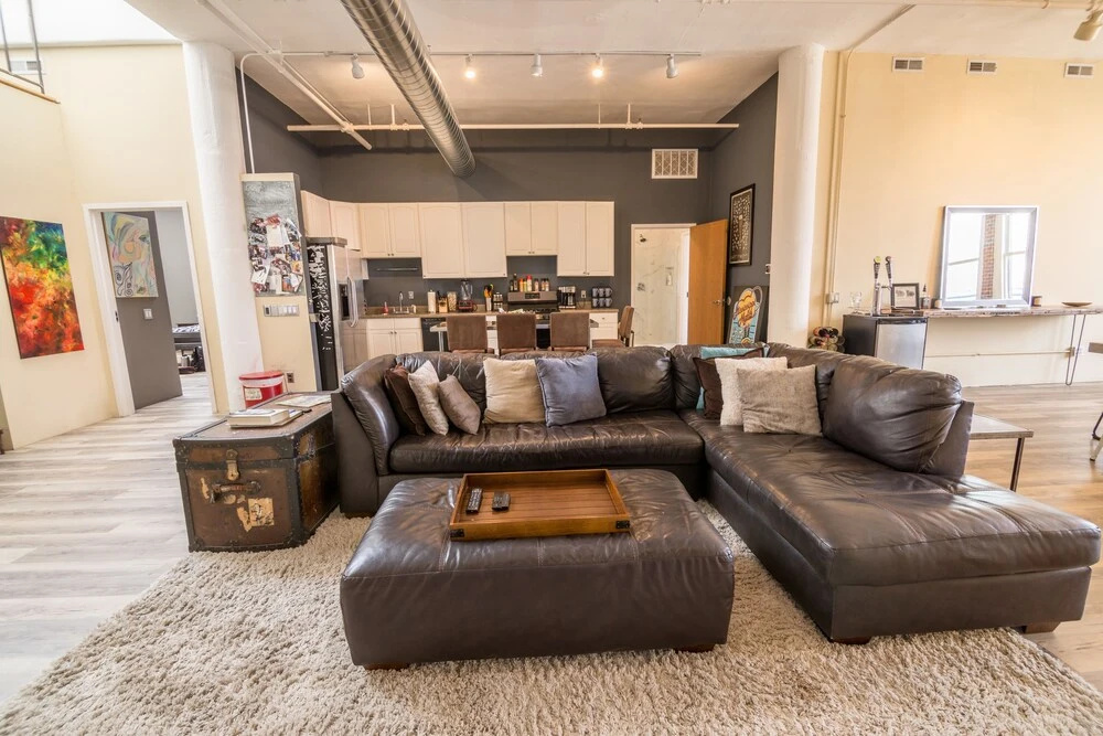 Penthouse Loft in The Heart of Downtown