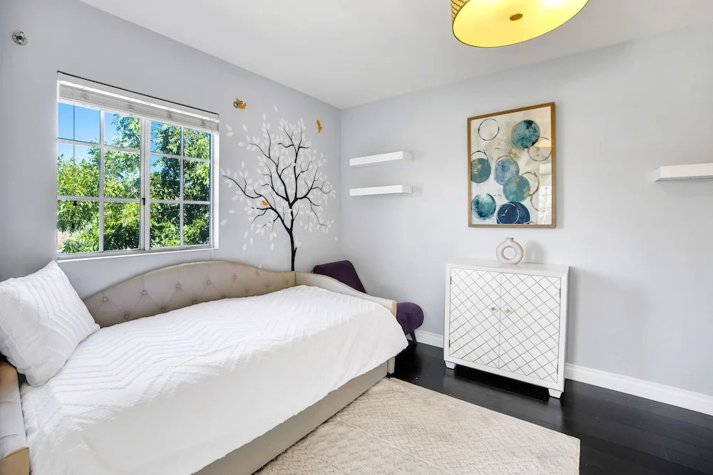 Cahuenga Park by Avantstay Hollywood Hills Home