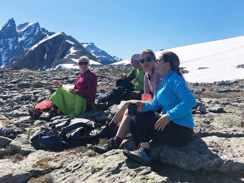 6 Person Holiday Home in Averoy