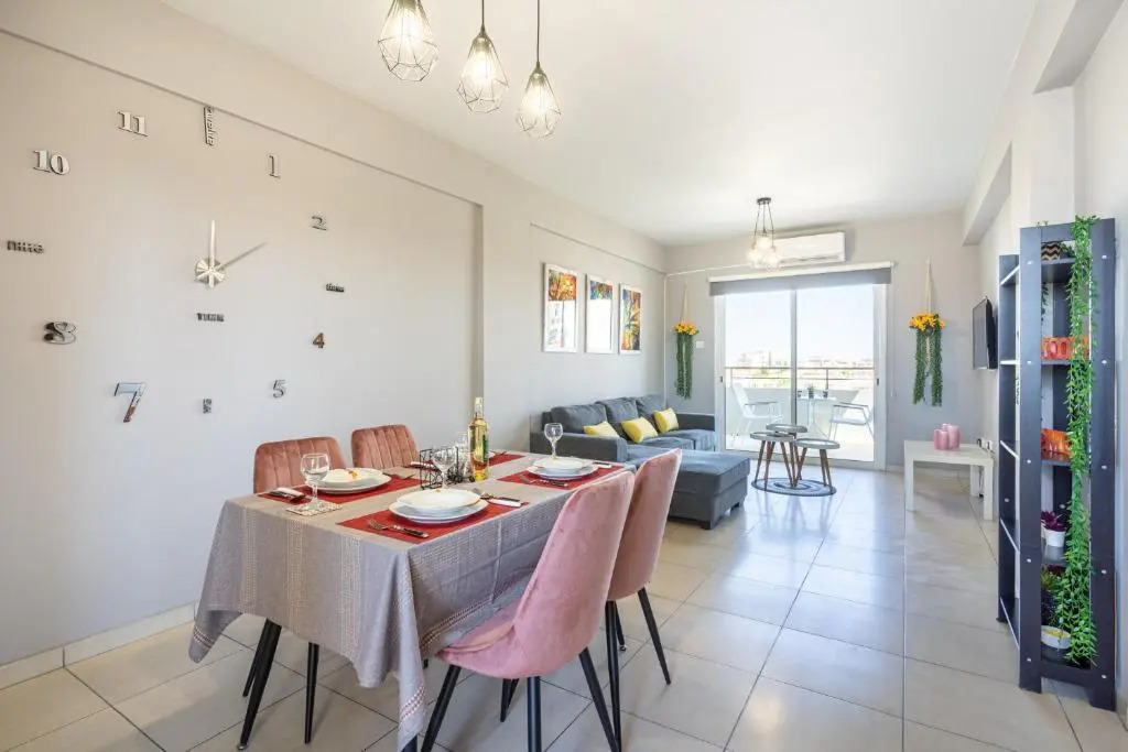 Color Nest 1-Bedroom Apartment in Larnaca