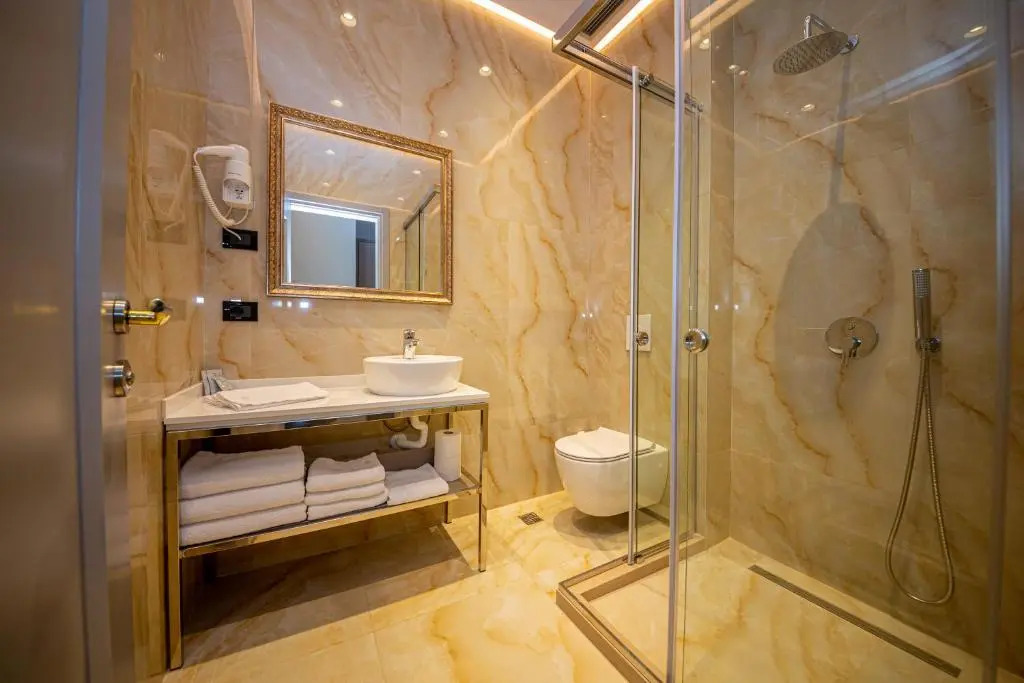 City Center Hotel