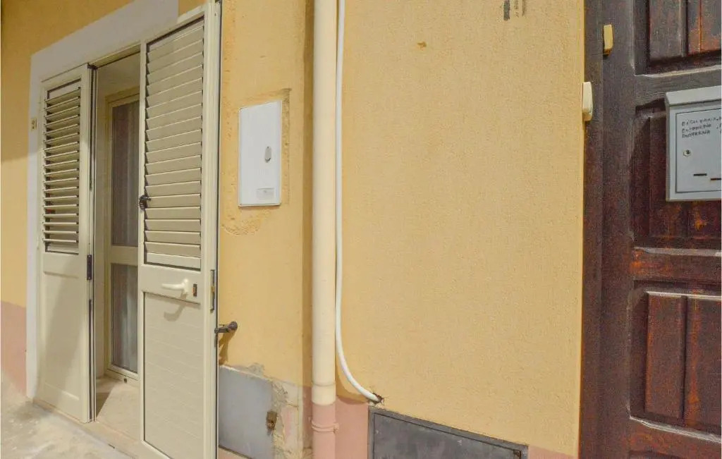 Beautiful Apartment in Menfi With 2 Bedrooms