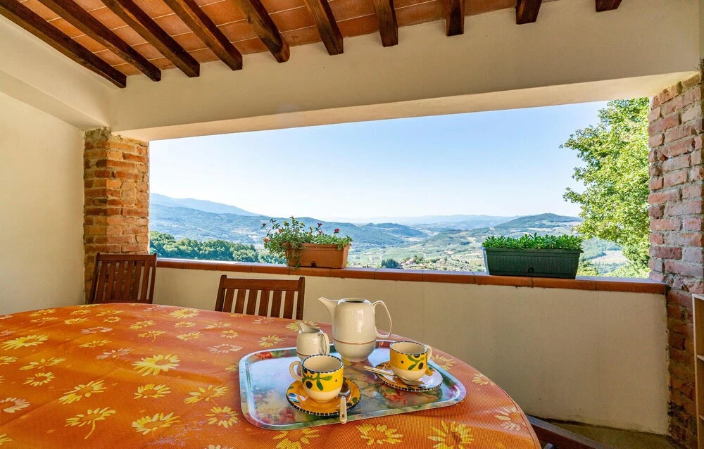 Stunning Home In Case Lori