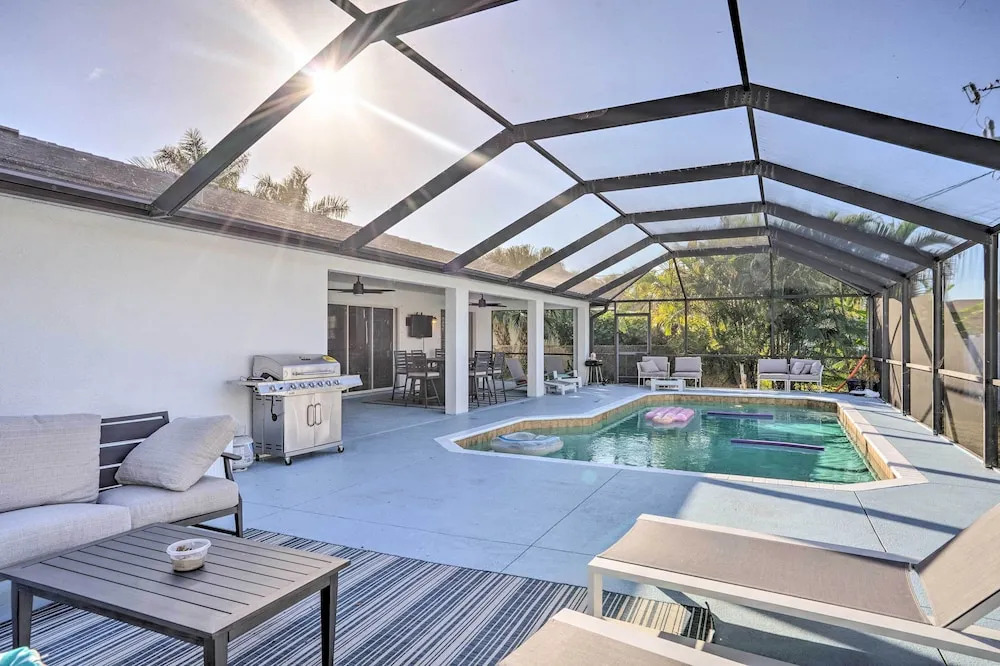 Heated Pool: Sun-soaked Cape Coral Escape!