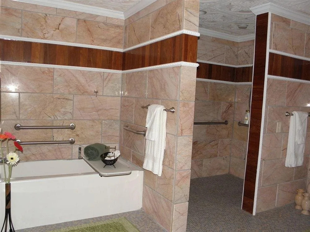 Dover Garden Suites