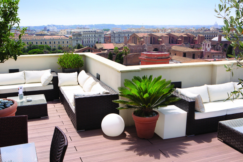 The Independent Hotel