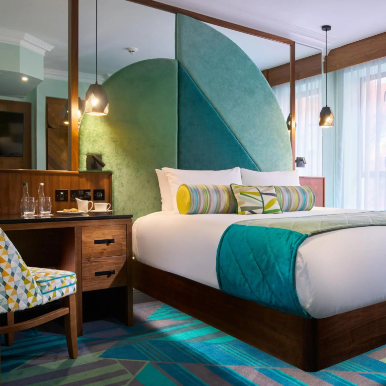 Arthaus Hotel