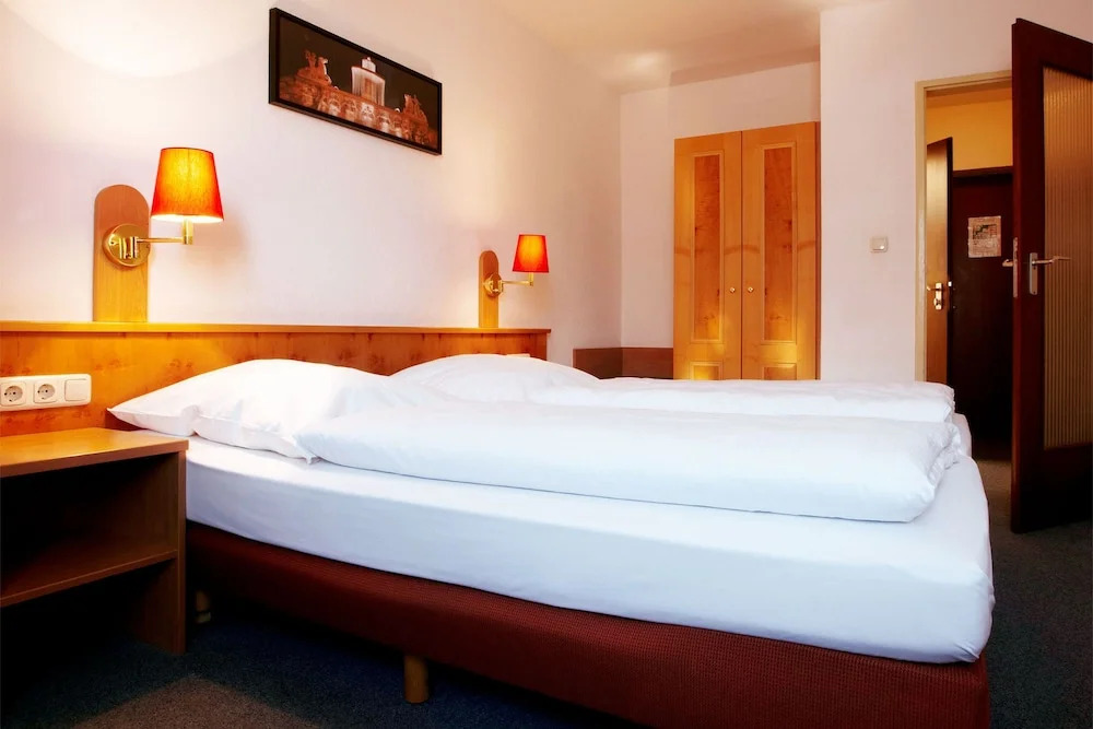 Smart Stay Hotel Schweiz (ex Hotel Schweiz)