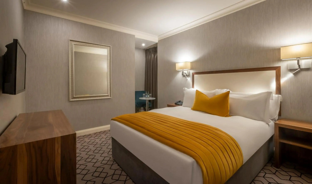 The Victoria Hotel