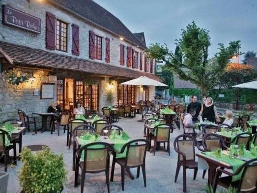 Le Petit Relais