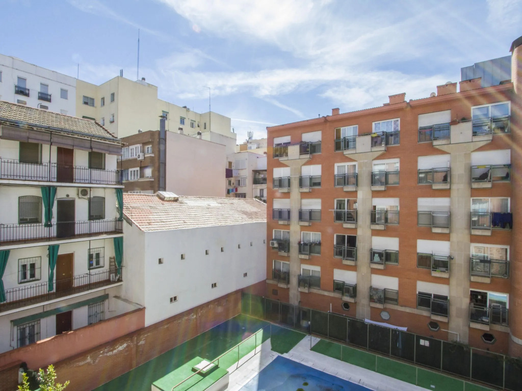 UD Apartments - Atocha Stylish with Pool
