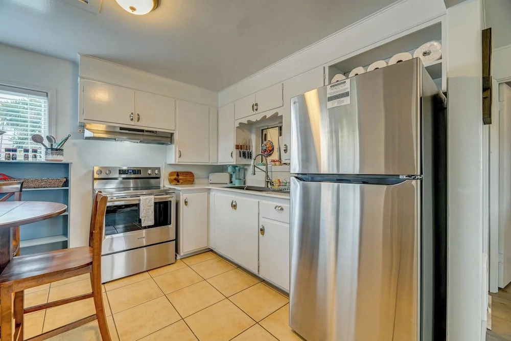Near Ocean & Redwood National Park! Home w/ Yard